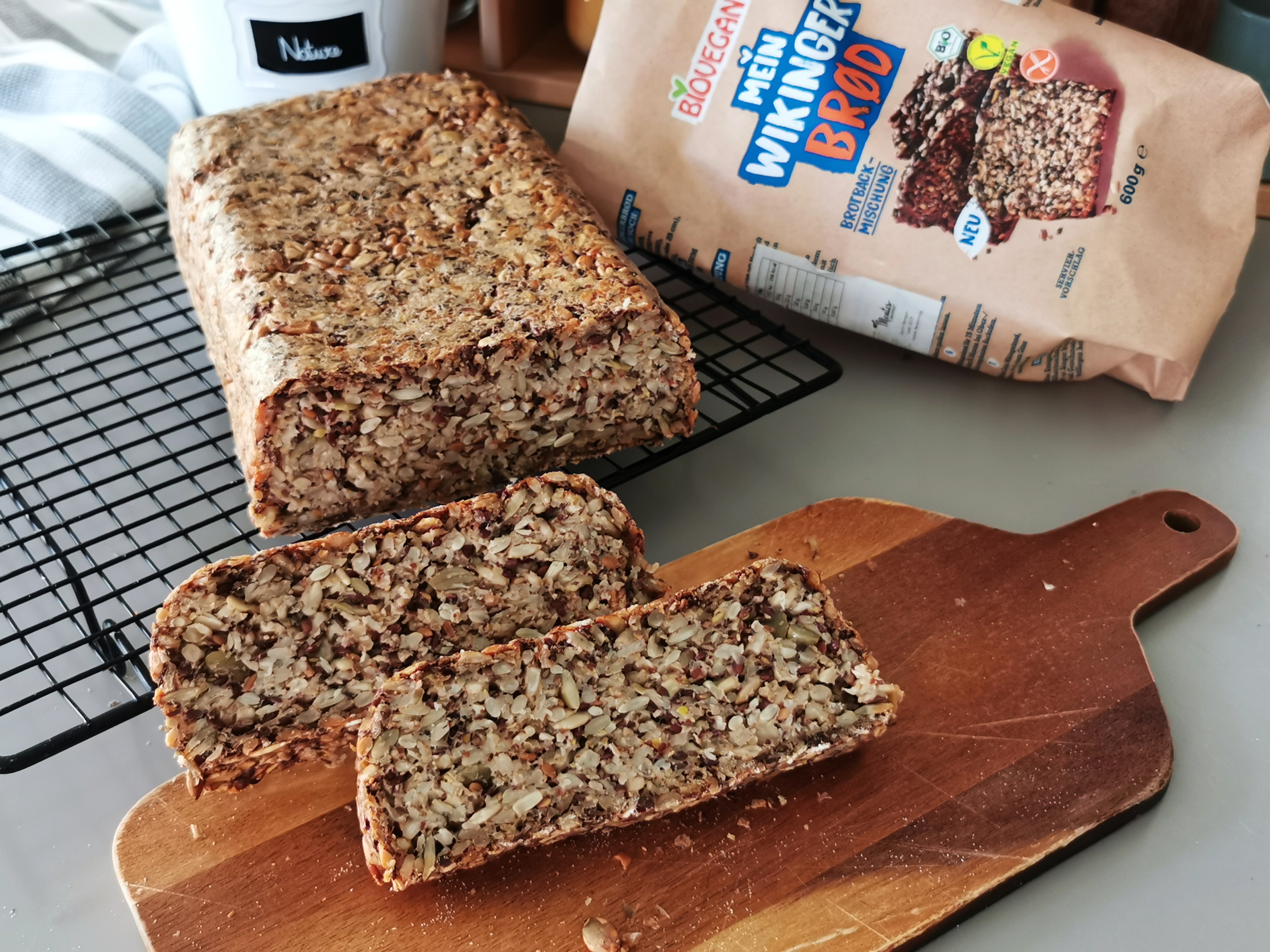 BioVegan gluténmentes és vegán Viking kenyér
